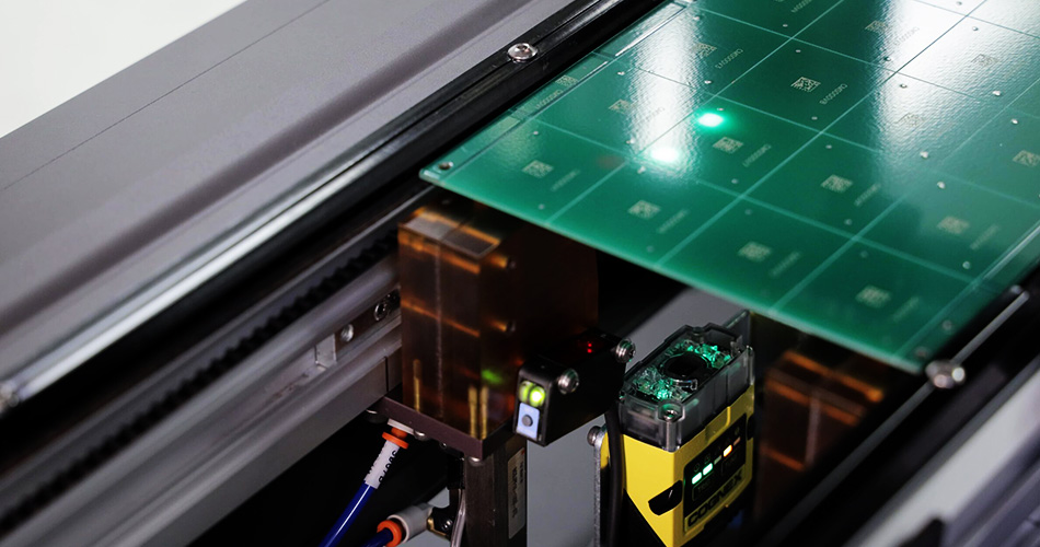 Ó slabhra soláthair go táirgeadh: Conas monarcha PCBA uile-bhabhta a roghnú