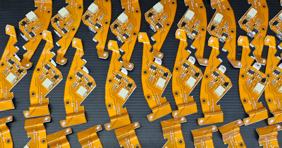 Straitéis úsáide ábhar atá neamhdhíobhálach don chomhshaol de mhonarcha PCBA