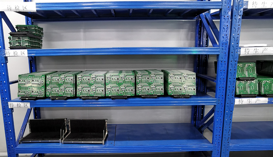 Conas costas próiseála mhonarcha PCBA a laghdú trí tháirgeadh bhaisc?