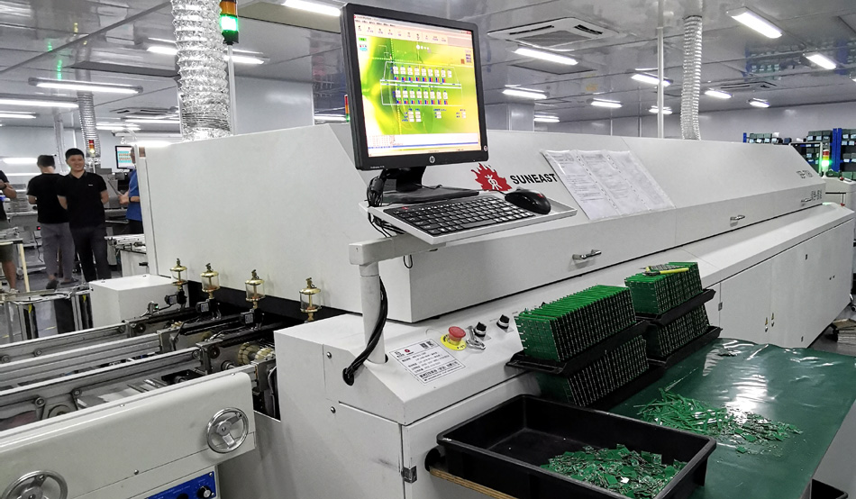 Conas a dhéanann uasghrádú trealaimh difear d'éifeachtúlacht táirgthe i monarchana PCBA?