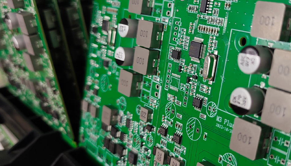 Ó Phleanáil Táirgthe go Seachadadh Deiridh: Straitéisí Optamaithe Próisis le haghaidh Monarchan PCBA