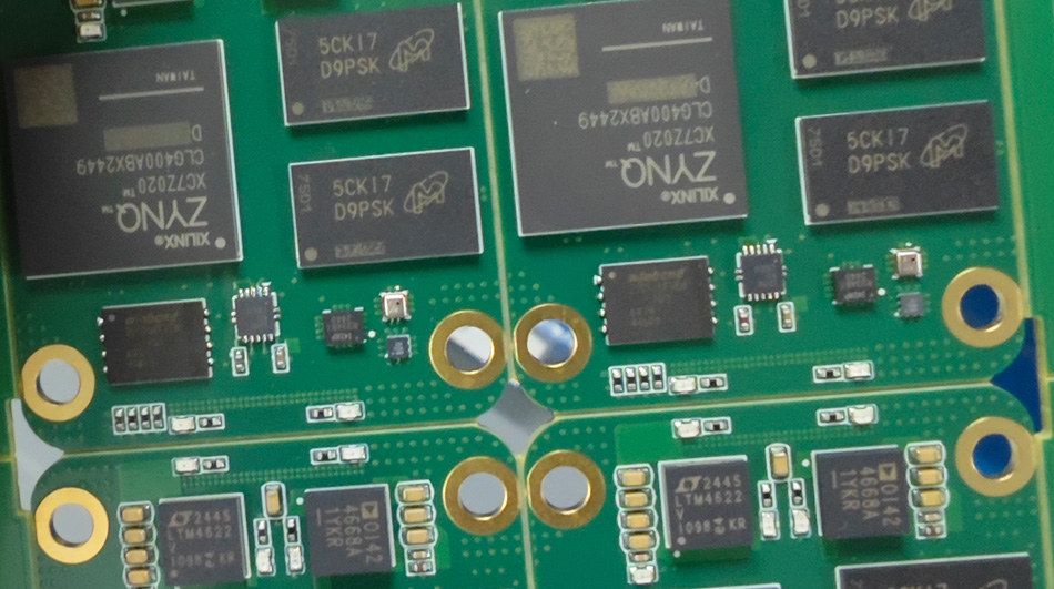 An Tábhacht a bhaineann le Comhlíonadh Comhshaoil ​​le haghaidh Monarchan PCBA: Anailís RoHS agus REACH