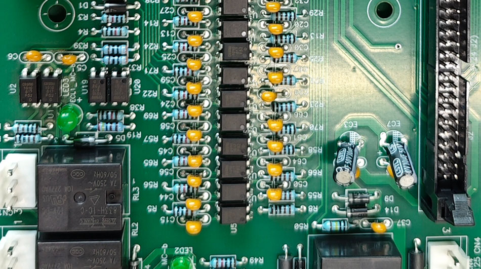 Conas is féidir le monarchana PCBA soláthar tráthúil comhpháirteanna a chinntiú trí bhainistíocht slabhra soláthair?